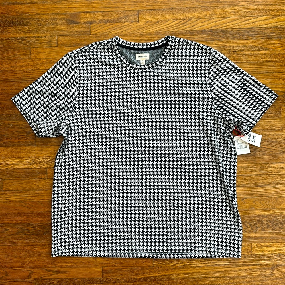 Open Edit Men’s Black & White Oversized Houndstooth Short Sleeve Tee Shirt